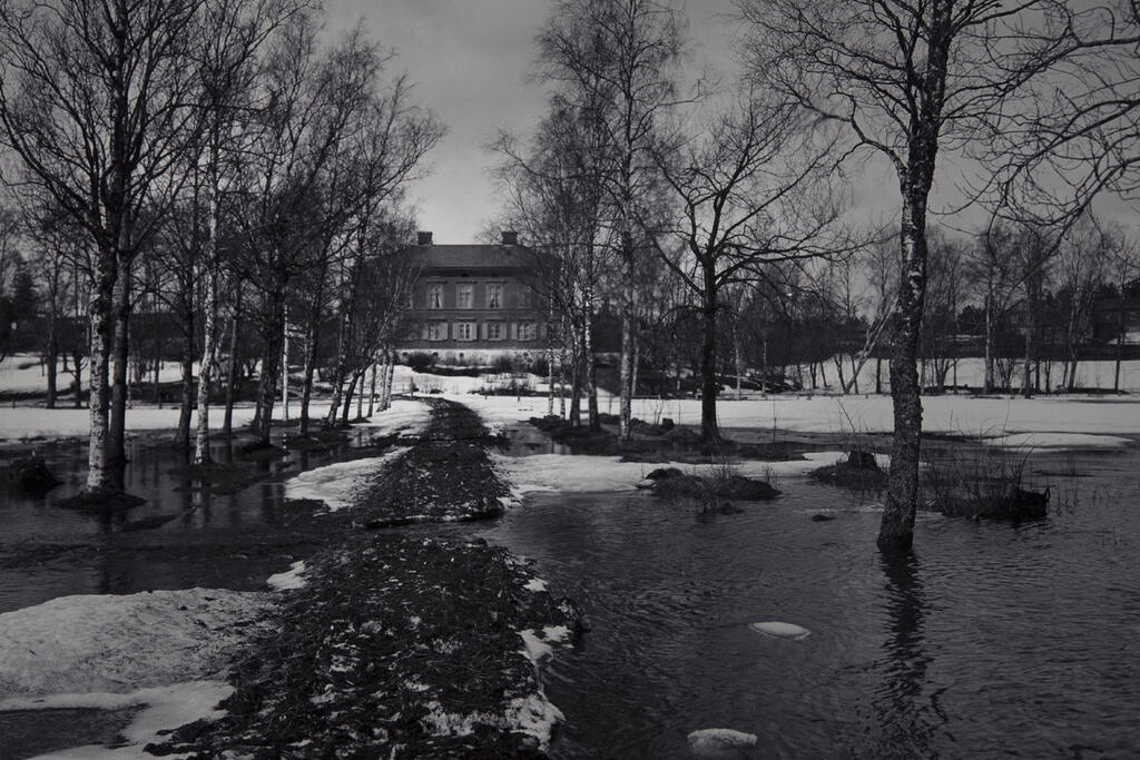 Hoplax gård eller Grejus gård revs på 1960-talet. Foto: Helsingfors stadsmuseum