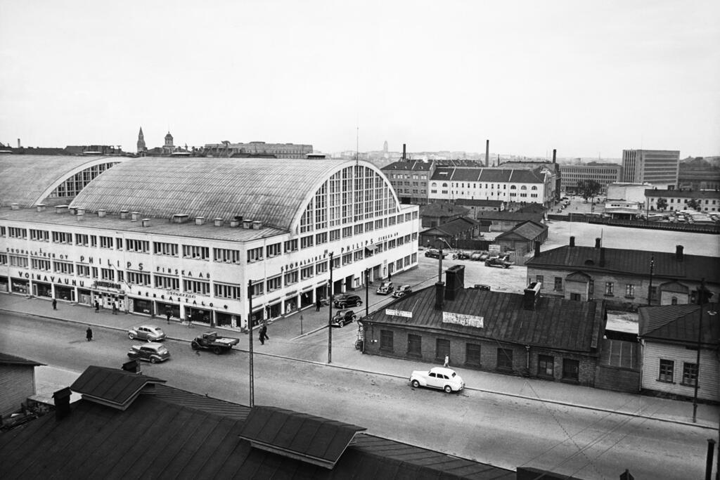 Tennispalatsin ympäristössä oli 1930-luvulla matalia puutaloja ja tehdasrakennuksia. Kuvaaja: Helsingin kaupunginmuseo