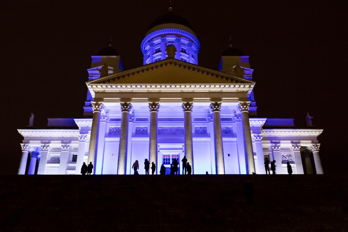 The Helsinki Cathedral in festive lighting for Finland’s centenary celebration on December 5, 2017.  Photo: Ilari Järvinen / Helsinki City Museum