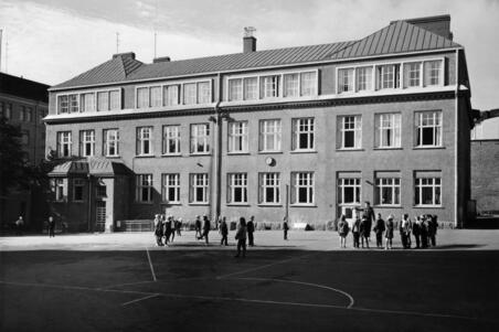 Tehtaankadun kansakoulu