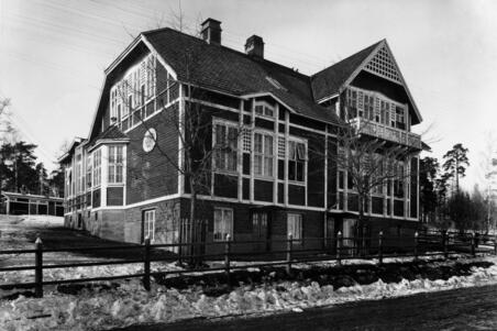 Toukolan ruotsinkielinen kansakoulu