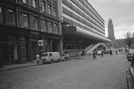 Keskuskatu 2, 4, 6, 8