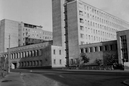 Tukholmankatu 10