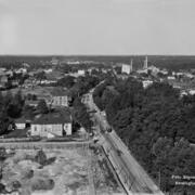 Det nya Tölö som höll på att växa fram dokumenterades av Signe Brander från Nationalmuseets torn år 1908 då museibyggnaden ännu var under byggnad. Tölö var ännu ett villa- och industriområde. Till höger Hesperiaparken och Tölö sockerbruk.