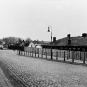 I Tölö fungerade en godsstation mellan åren 1899 och 1989. Den sträckte sig över området Musikhuset, Ode, Medborgartorget och Finlandiahusets bakgård. 