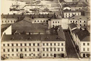 Svartvitt panoramafotografi från domkyrkans torn mot söder. 