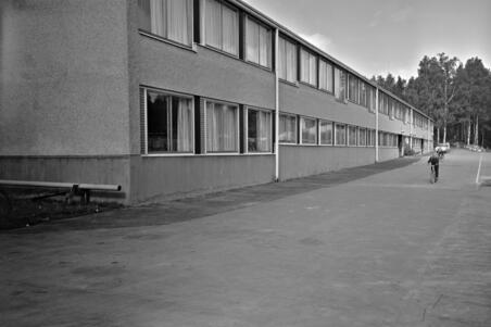 Vartiokylän kansakoulu
