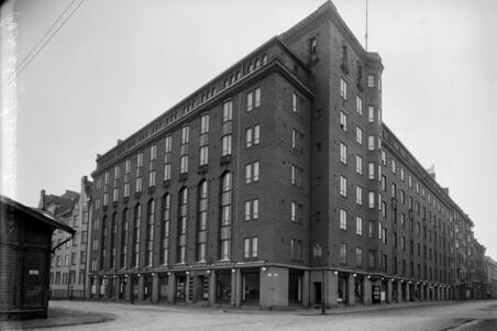 Kulmatalo Simonkatu 12 - Annankatu 31-33