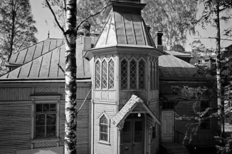  Purkutöitä. Etelä-Haaga, Sankaritie 9. Villa Johannislund.