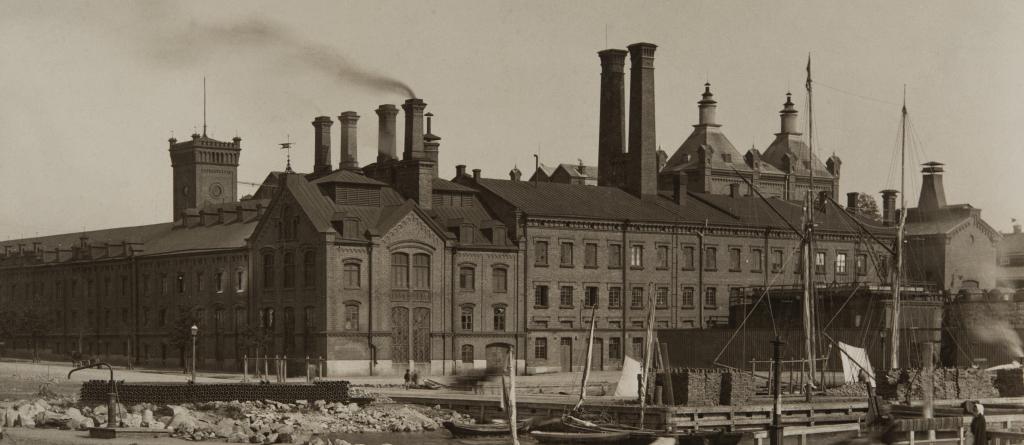 Sinebrychoffin panimon julkisivu Bulevardilla 1890-luvulla kuvattuna.
