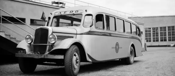 Aero Oy:s buss vid Helsingfors-Malms flygstation