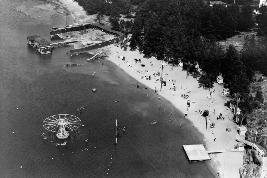 Kalastajatorpan uimaranta 1930-luvulla. Kuvaaja: Helsingin kaupunginmuseo / Sääski Oy