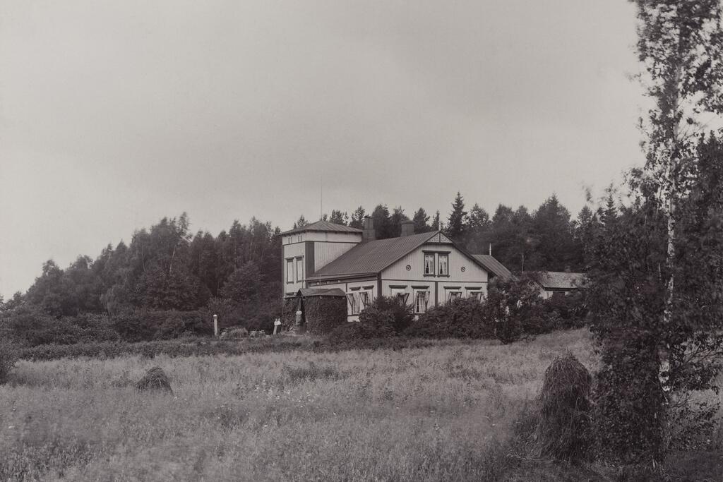 Rastböle gård omkring 1900. Foto: Helsingfors stadsmuseum/ Okänd fotograf
