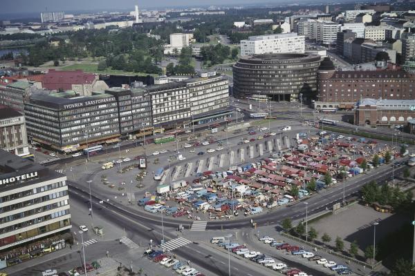 Hagnäs torg år i flygbild.