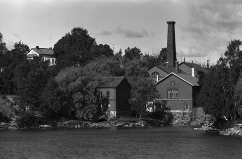 Näkymä Vanhankaupunginkosken voimalaitokselle.