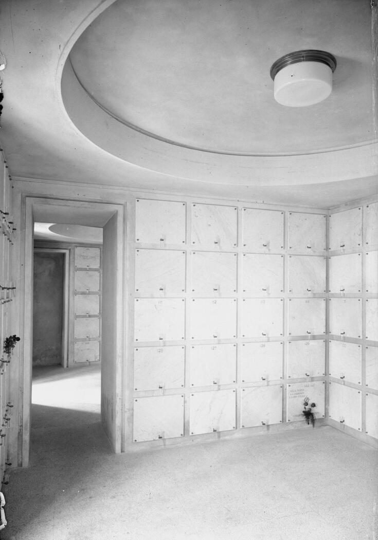 Hietaniemen krematorion uusi kolumbaario rakenteilla Hietaniemessä