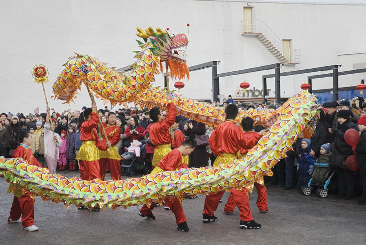 Kinesiskt nyår lördagen den 17 februari 2007 på Glaspalatstorget. Drakdans.