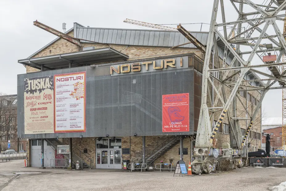 Kulttuuri- ja monitoimitalo Nosturi Helsingin Hietalahdessa