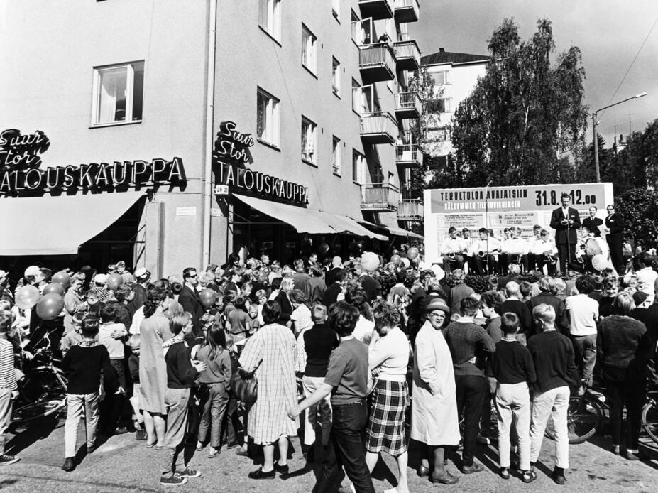 Talouskaupan myymälän nro 41 avajaiset Munkkiniemessä