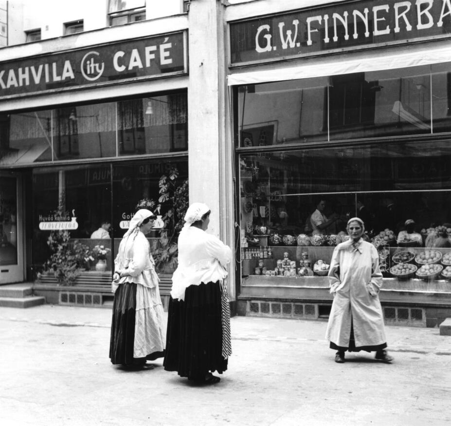 Romska kvinnor i City-passagen