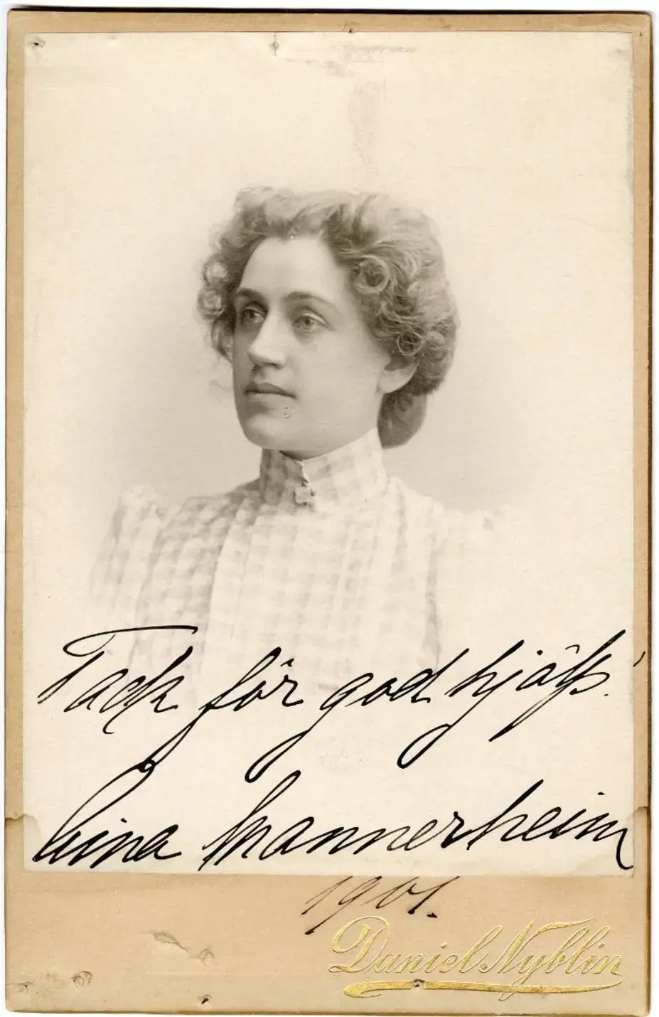Laulajatar Aina Mannerheim