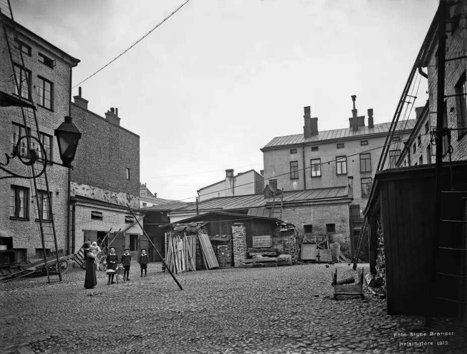 Alexandersgatan 52, innergården