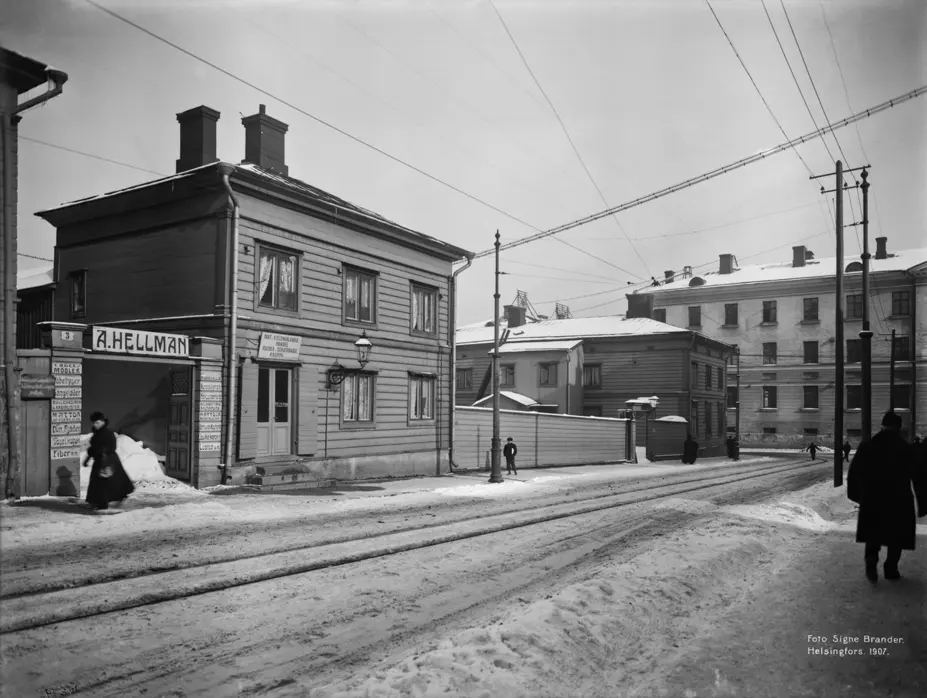 Pieni Roobertinkatu 1 ja 3 vuonna 1907