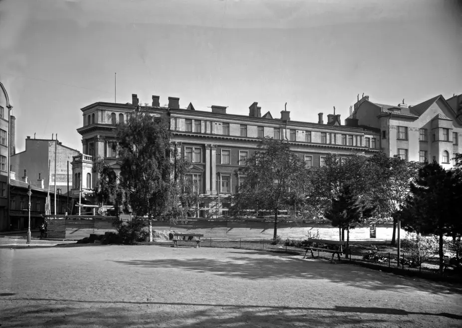 Korkeavuorenkatu 1 – Vuorimiehenkatu 25