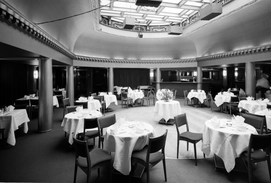 Ravintola Adlonin sali