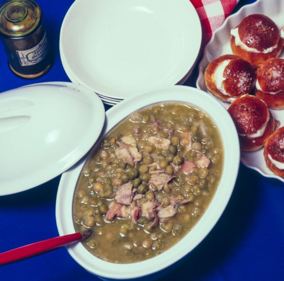 Ärtsoppa och fastlagsbullar