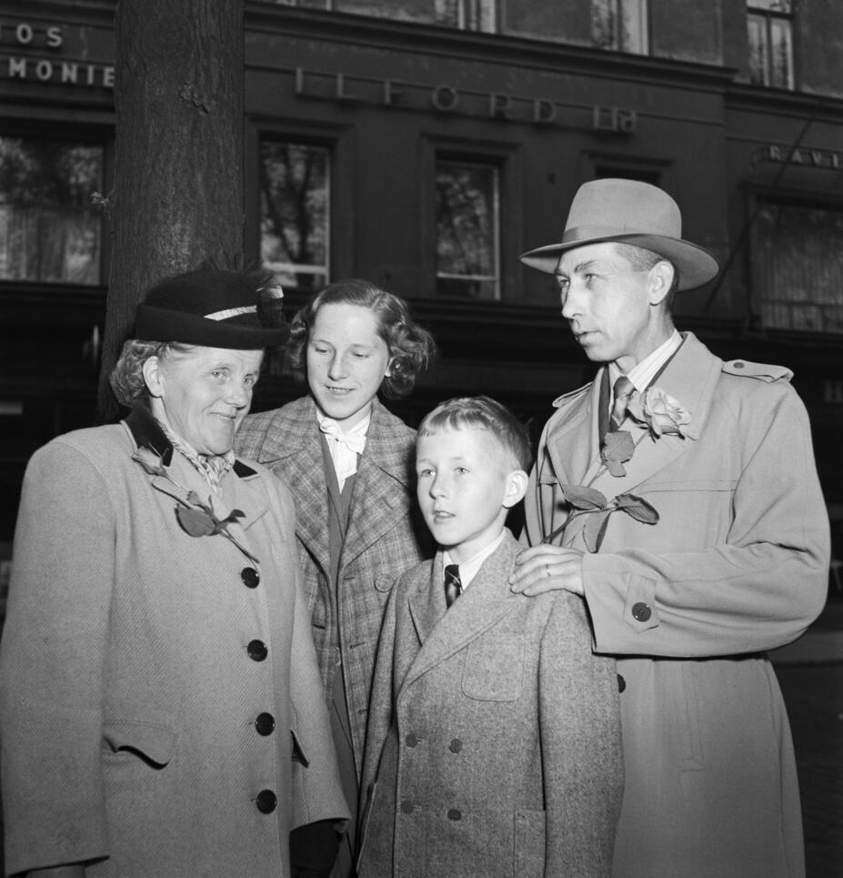 Suomalaissiirtolaisia lähdössä Kanadaan