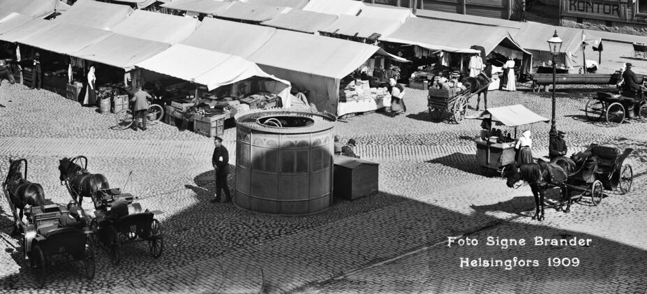 Pissoaren på Järnvägstorget