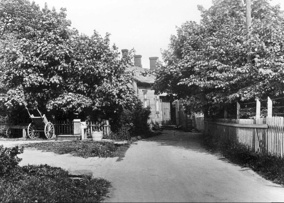 Maalaismaisema Mannerheimintie 13