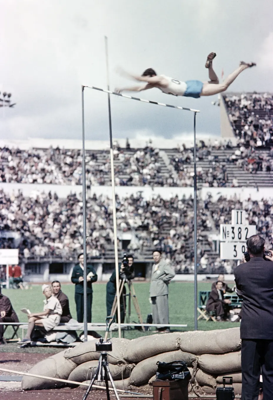 Seiväshyppykilpailu Olympiastadionilla