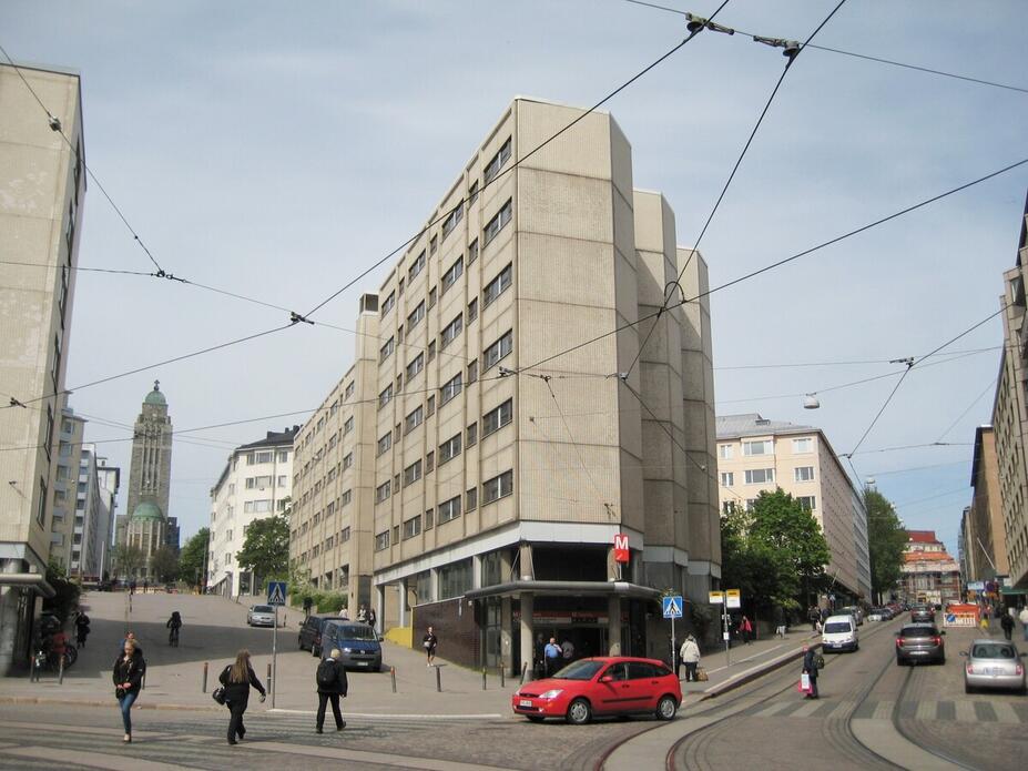 Porthansgatan 2, Broholmsgatan 13