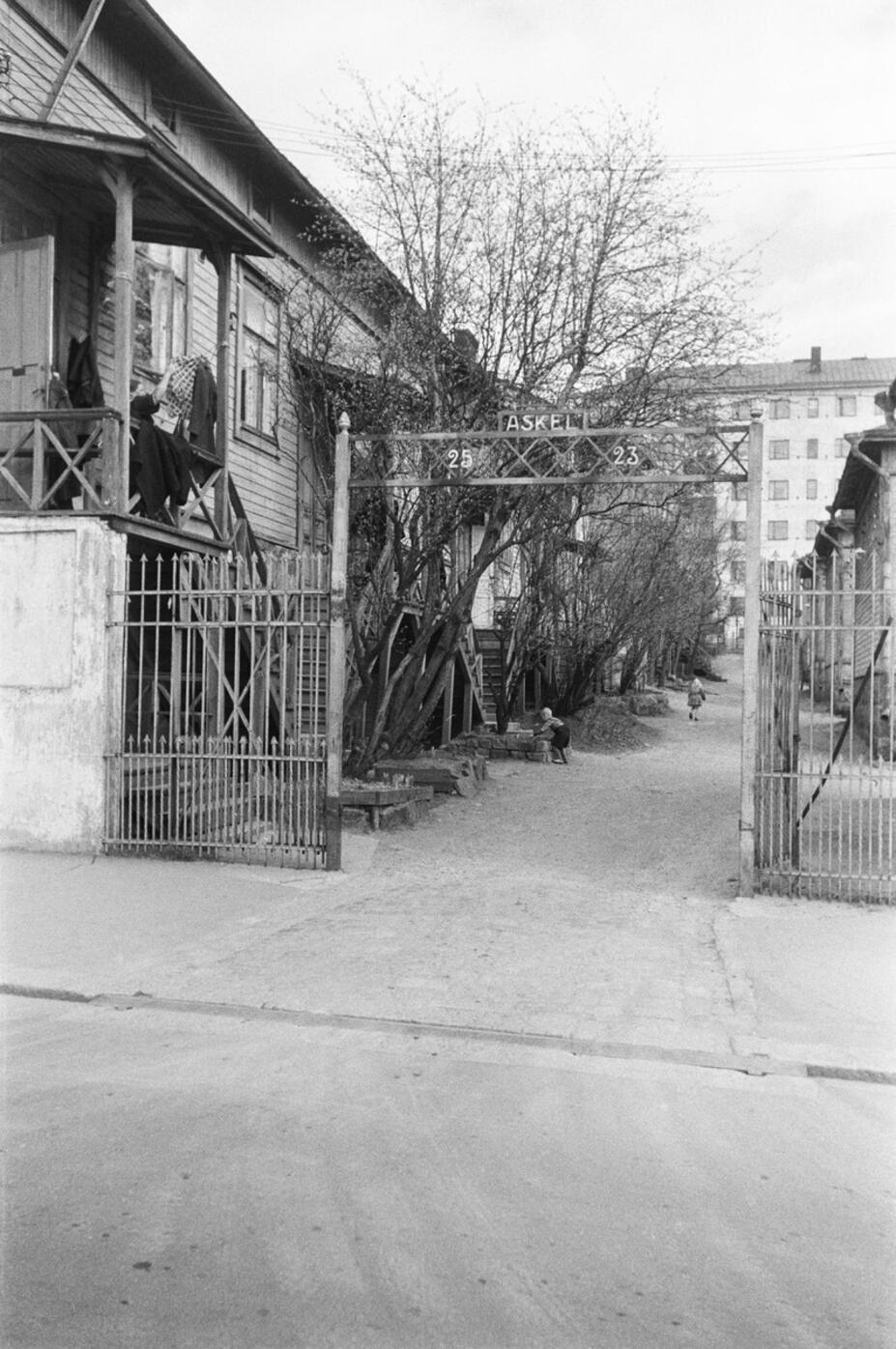 Vy över arbetarbostadsbolaget Askels kvarter