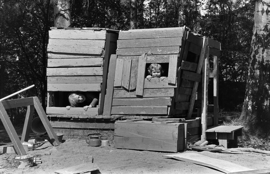 Ett nybygge på gården av Folkets hus