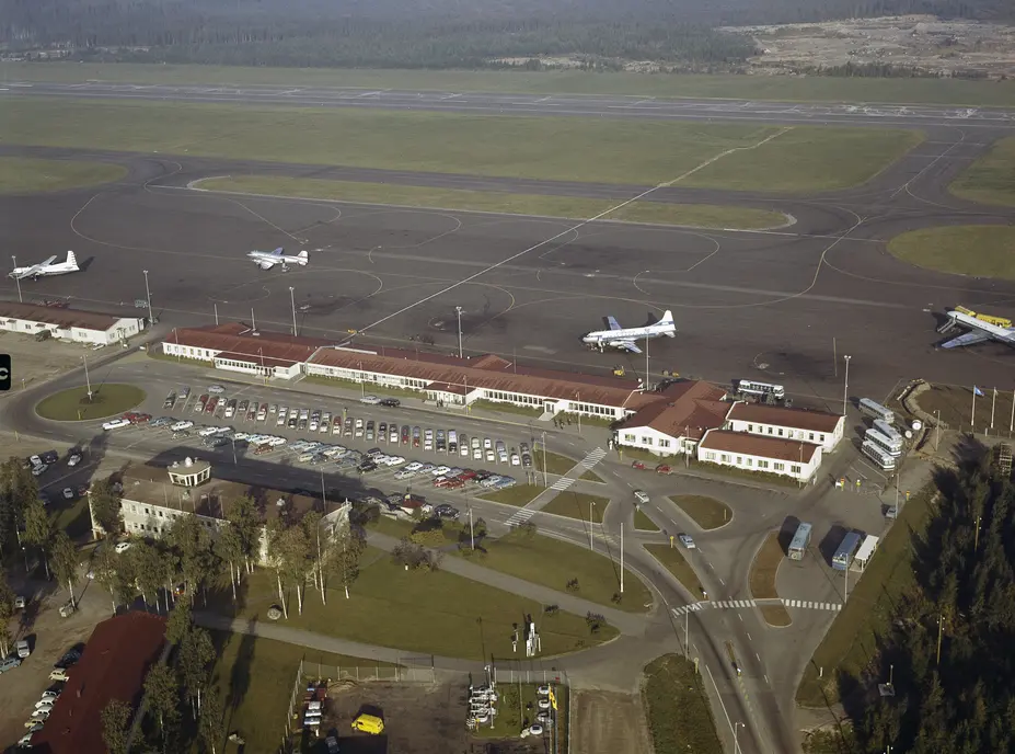 Helsingfors flygplats, Sjöskog