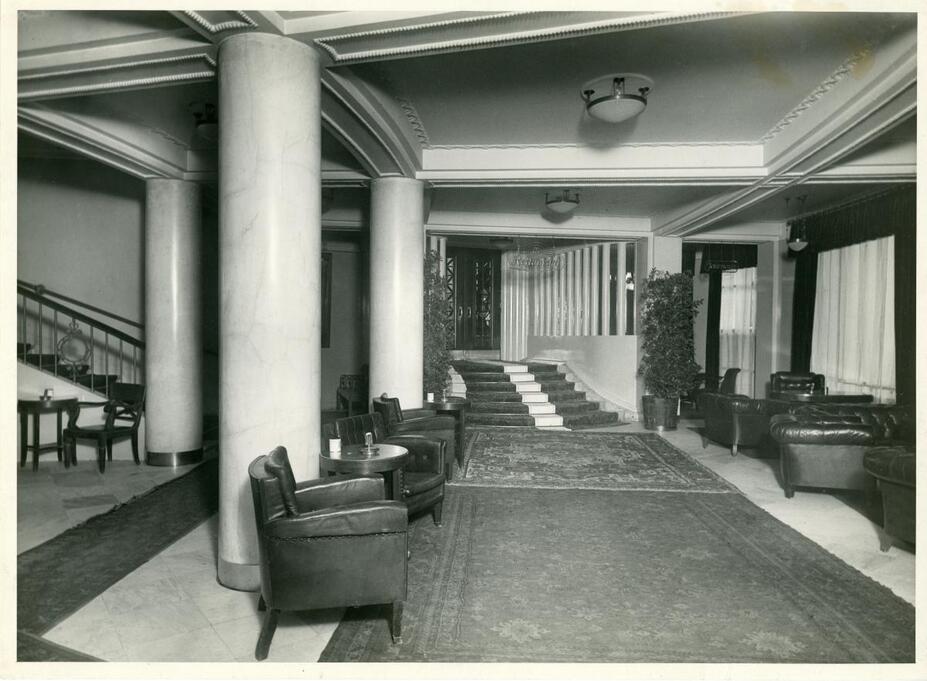 Uuden Seurahuoneen portaikkoa