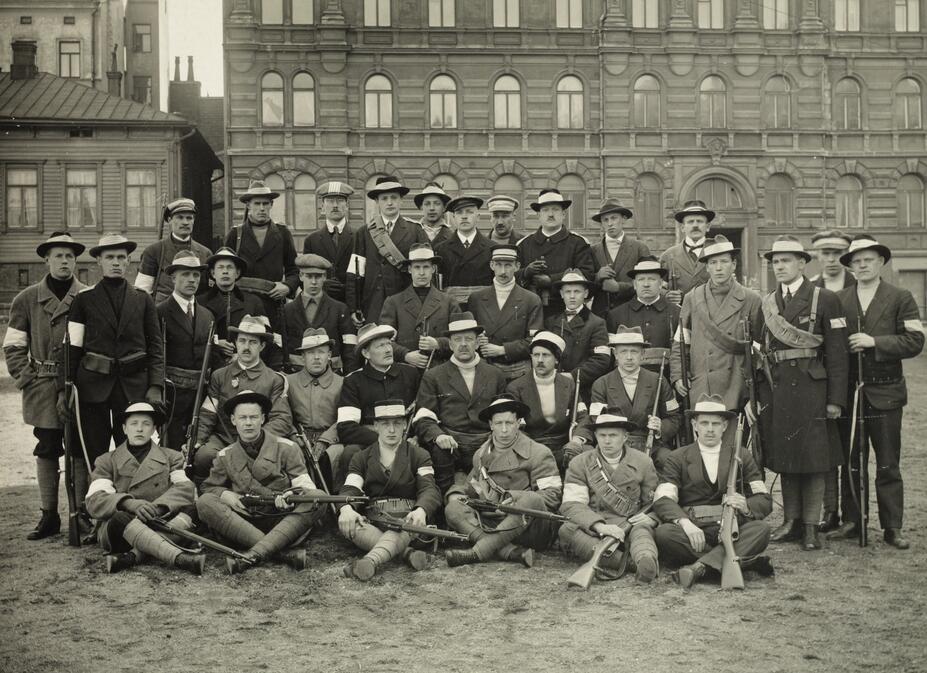 Skyddskårister som har deltagit i intagningen av Helsingfors