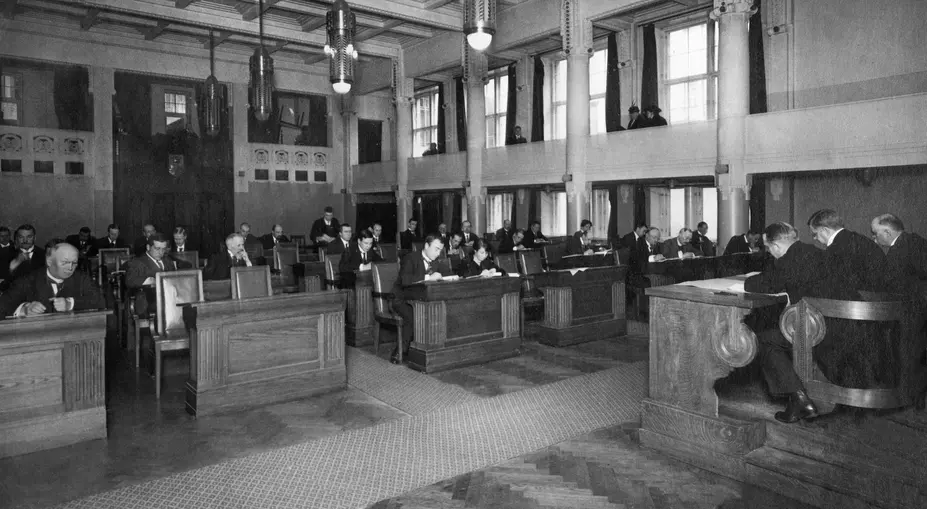 Helsingin pörssin pörssisali 1917