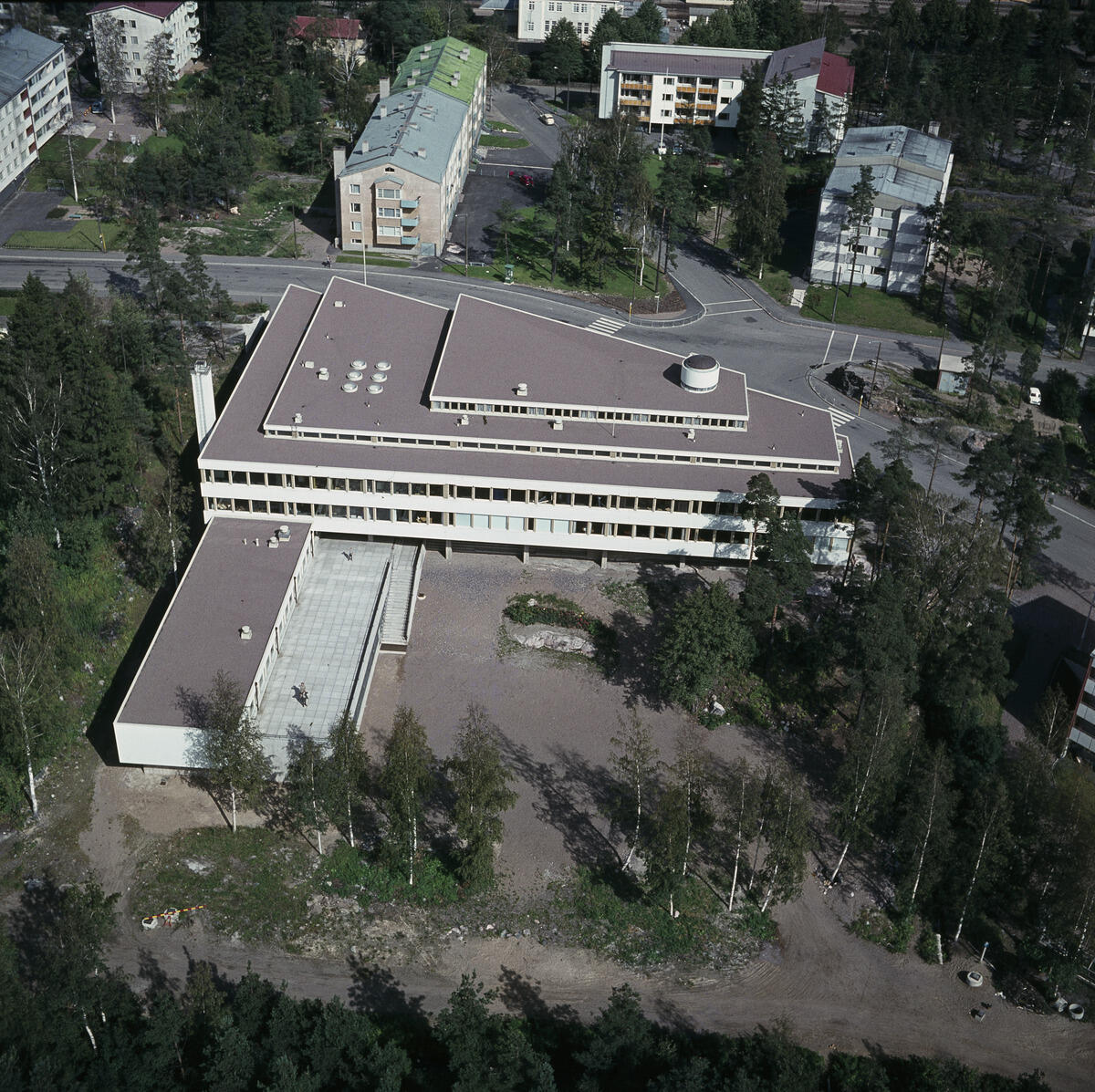 Flygbild från Södra Haga. Haga lågstadieskola och Gymnasiet Lärkan (förra Nya Svenska Läroverket)