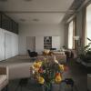 Interiör i stadshuset efter det moderniseringsarbete som Aarno Ruusuvuoris arkitektbyrå genomförde.